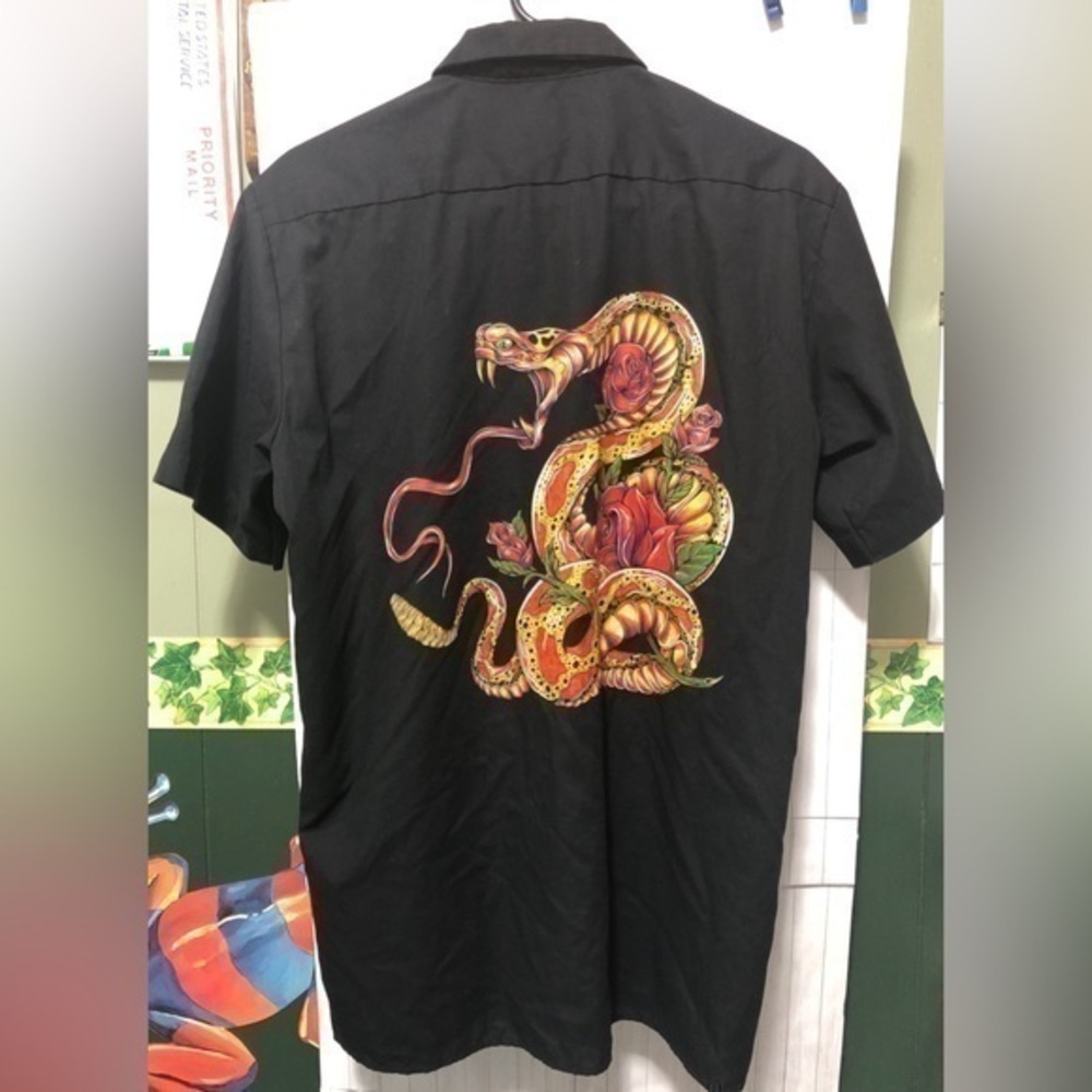 ⛱️Dickies Black Tijuana Sweet Heat Rattlesnake Button down shirt
